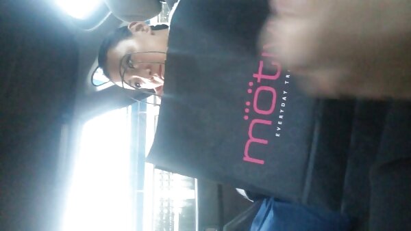 Zwei unersättliche, freche Huren kämpfen um einen geile deutsche fickfilme monströsen Schwanz