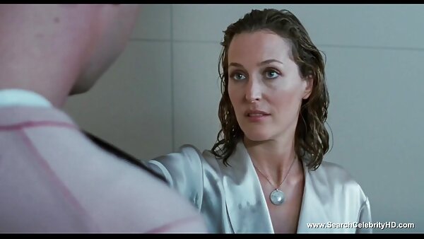 Schlanke, gebräunte Brünette bekommt ihr Analloch im Freien zerstört deutsche kostenlose fickfilme