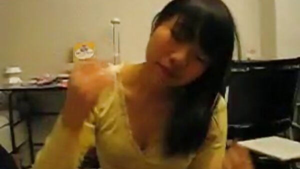 Kuschelmama alte fickfilme Kelly Leigh bekommt in Pose 69 einen Zungenfick