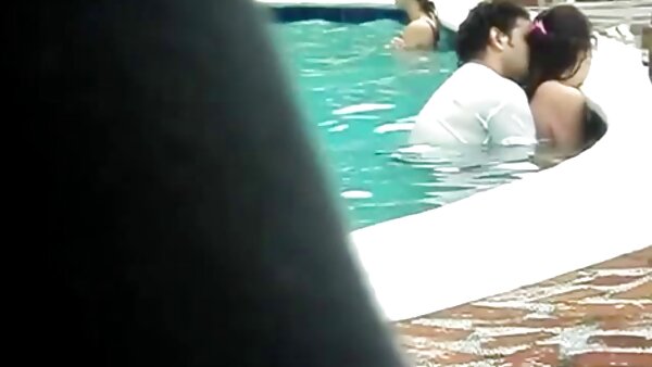 Zwei hellhäutige sexy Schlampen haben Gruppensex mit freie fickfilme drei Männern