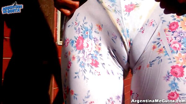 Attraktives Luder mit schlankem Körper freie fickfilme wird von einem geilen Mann gebumst