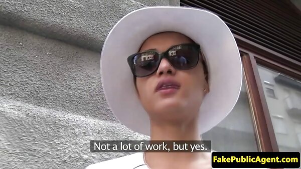 Das entzückende deutsche fickfilme kostenlos Luder Charlotte Stokely macht mit ihrer lesbischen Freundin unter der Dusche Liebe