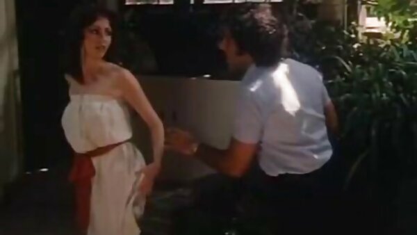 Schmutzige und sexhungrige asiatische Hure freie fickfilme bekommt ihre Muschi gespielt