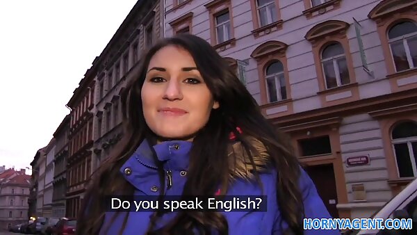 Die von kostenlose deutsche fickfilme Horn gemachte blonde Lehrerin gibt der jungen Abbey Brooks einen Kopf