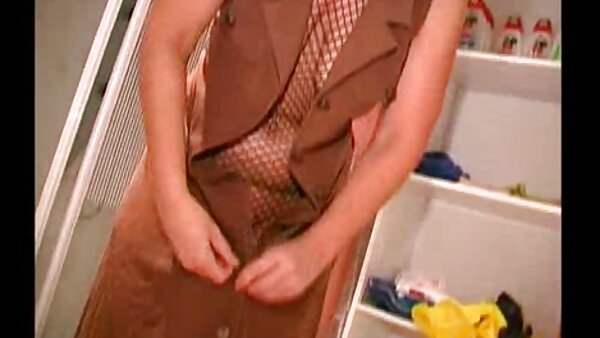 Das schöne Babe Kenzie geile fickfilme kostenlos Madison lutscht ihren Finger und spritzt ihre nasse Muschi ab