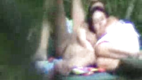 Die rothaarige Schlampe wird mit einem Metallhaken in ihrem Analloch bestraft kostenlose deutschsprachige fickfilme