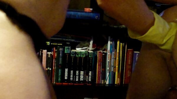 Die gutaussehende gratis deutsche fickfilme asiatische Freundin beglückt ihren Freund mit einem kräftigen Blowjob