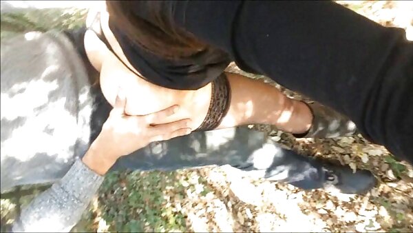 Weißer sieht gerne zu, wie fickfilme in hd seine Freundin schwarzen Kerlen einen Blowjob gibt