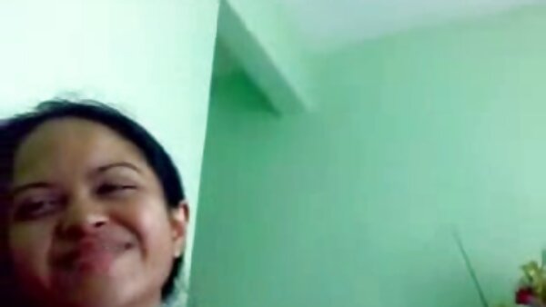 Die sexuell aufgeladene Hottie Rachel Evans fickfilme umsonst genießt es, schwere Stangen zu essen, bevor sie verrückt hämmert