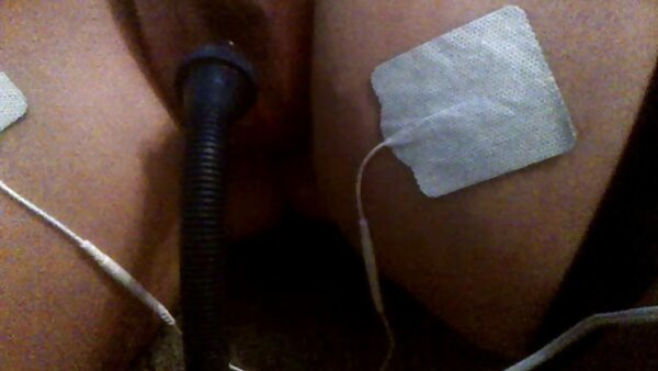 Verrückte Sekretärin gibt tollen Blowjob, während sie auf Chefs Gesicht fickfilme kostenlos sitzt