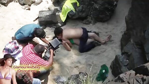 Zwei blonde Babes werden abwechselnd in ihre Fotzen deutsche fickfilme gratis gefickt