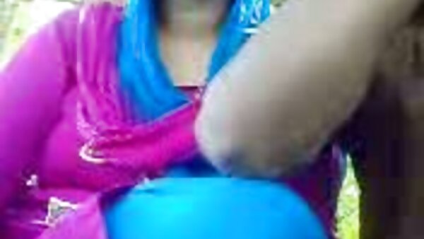 Die geile und dünne geile fickfilme gratis Teenie-Schlampe Veronique Vega öffnet ihre Beine für einen Schwanz