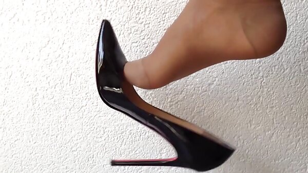 Ein geile fickfilme kostenlos Haufen perverser Schlampen hat eine harte Orgienparty mit brutalen Jungs