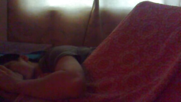 Das vollbusige Luder Nella Jay wird in allen möglichen Stellungen in den geile fickfilme Muff gefickt