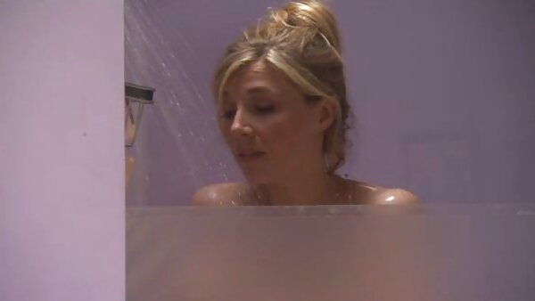 Das freie fickfilme schöne Luder Blair Williams wird in der Küche gefickt