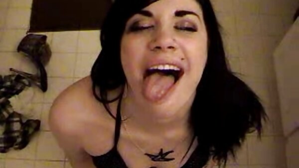 Das schöne blonde Luder Ally lutscht einen Schwanz und reitet ihn fickfilme kostenlos