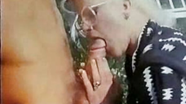 Die enge milchhäutige Hacke Blake geile fickfilme wird auf einem POV-Video flachgelegt