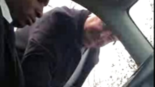 Das hübsche Luder Addison Lee free fickfilme macht im Garten mit Sugar Daddy Liebe