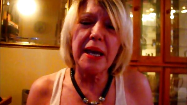 Appetitliche Tussi mit geile fickfilme kostenlos dickem Arsch Summer Day genießt es, harte Schwänze zu reiten