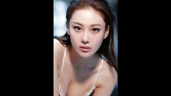 Die scharfe japanische Süße gratis deutsche fickfilme Ibuki spritzt vom Necken mit dem Vibrator ab