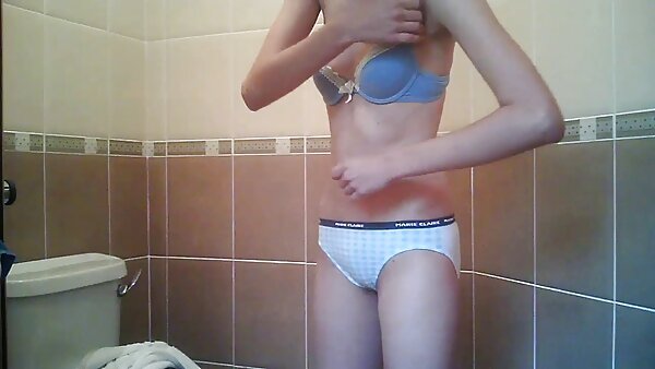 Die vollbusige blonde Süße wurde geile fickfilme in umgekehrter Cowgirl-Pose durchgefickt