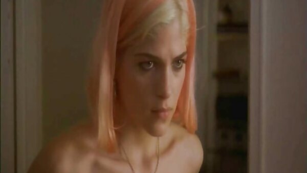 Langbeinige exotische Süße kostenlose deutsche fickfilme neckt ihren Freund vor der POV-Kamera