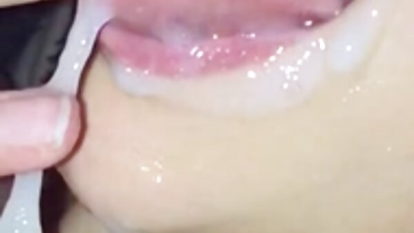 Booping Babe mit prallem Körper Ashley Rider gratis fickfilme ansehen zeigt Striptease