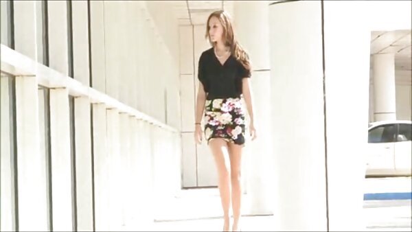 Sexhungriger Teenie genießt es, große kostenlose private fickfilme milchige Titten von sextraktivem Nachbarn oral zu streicheln