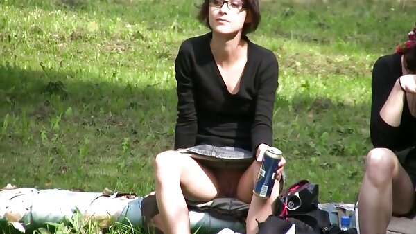 Verrückte kostenlose geile fickfilme Gangbang-Party für unersättlichen brünetten Nutten