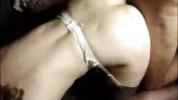 Drei Hausfrauen kuscheln miteinander und alte fickfilme lecken frische Fotzen