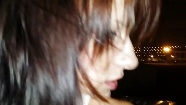 Zwei Typen ficken die kostenlose fickfilme supersexy italienische Milf Lara de Santis in Anwesenheit einer zickigen Tussi