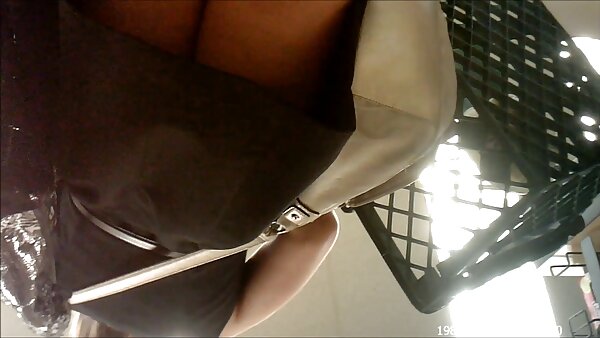 Die verführerische Blondine weiß, wie man fickfilme free die Muschi mit scharfen Nägeln befriedigt